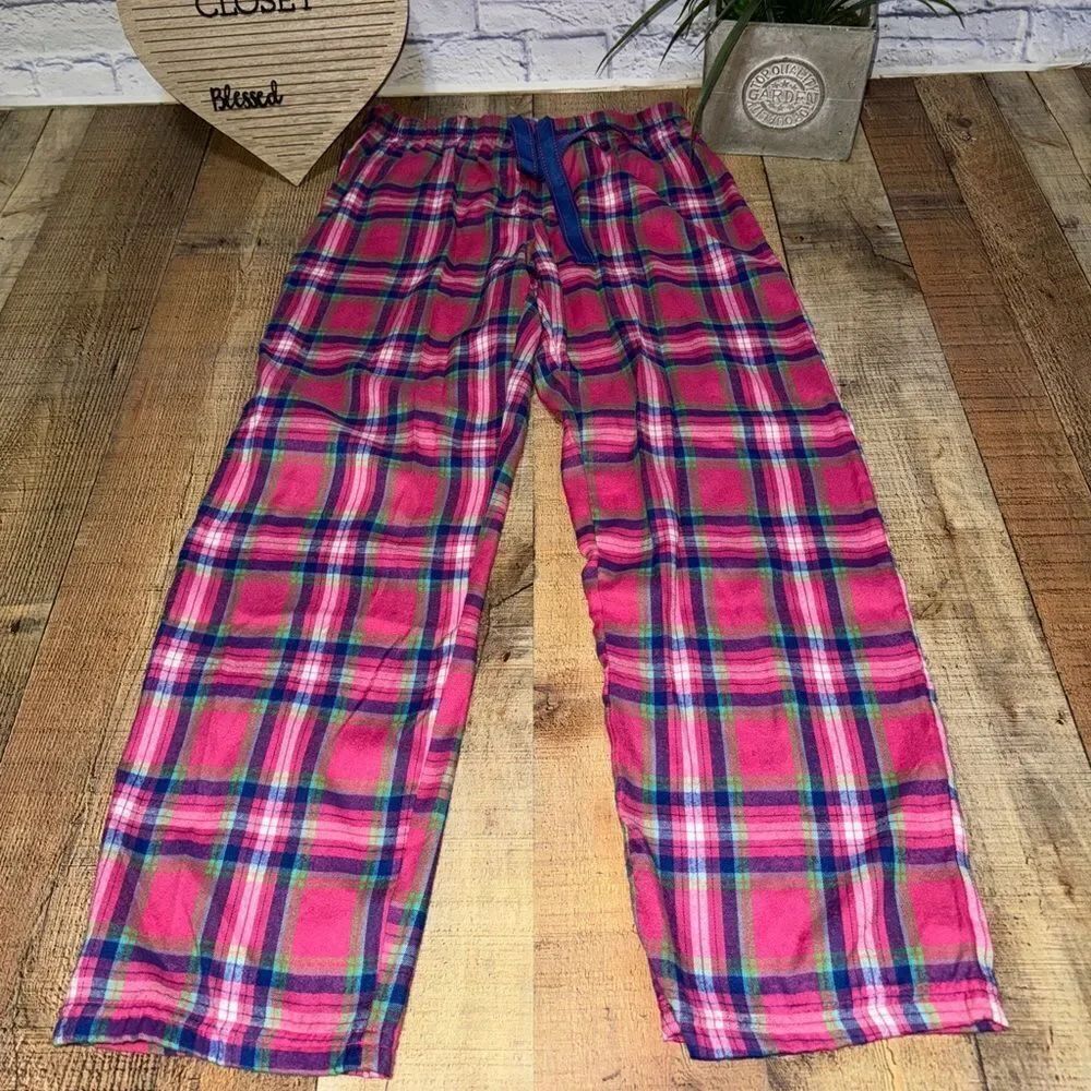 Magellan plaid lounge pajama pants
Size large